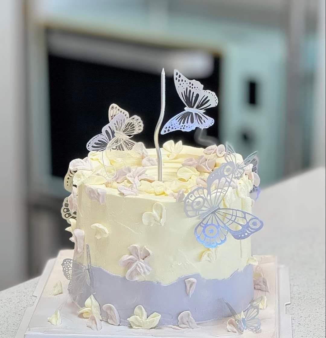 女士蓝紫蝴蝶蛋糕 Women's blue butterfly cake