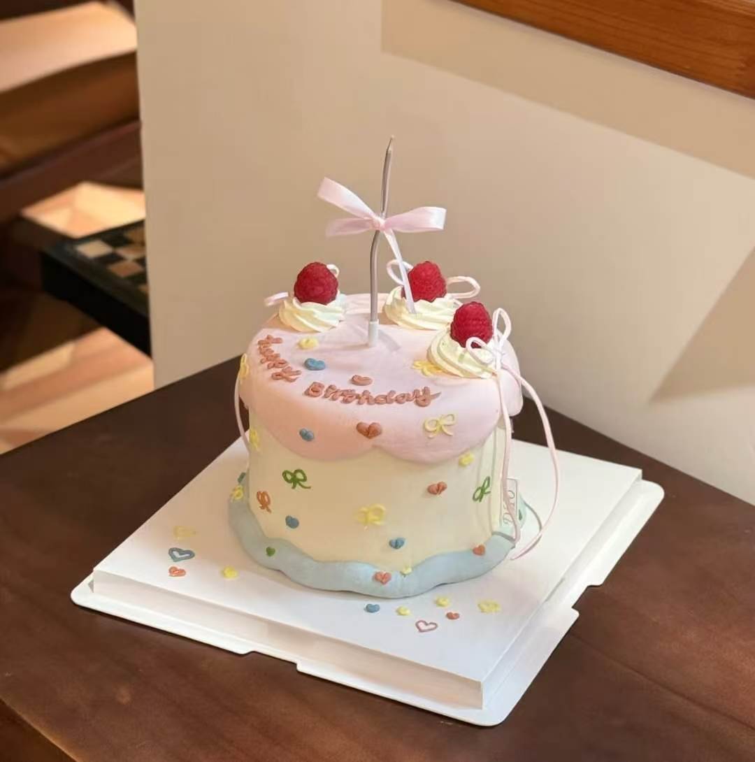 女士粉色蝴蝶结蛋糕 Women's pink ribbon cake
